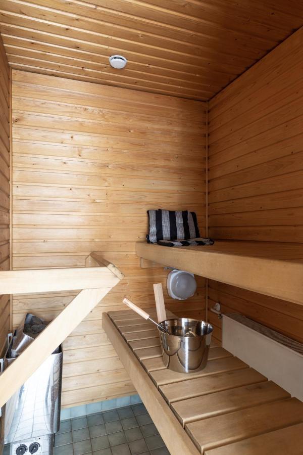 Sleepwell Apartments Allinkatu With Private Sauna And Parking Turku Ngoại thất bức ảnh